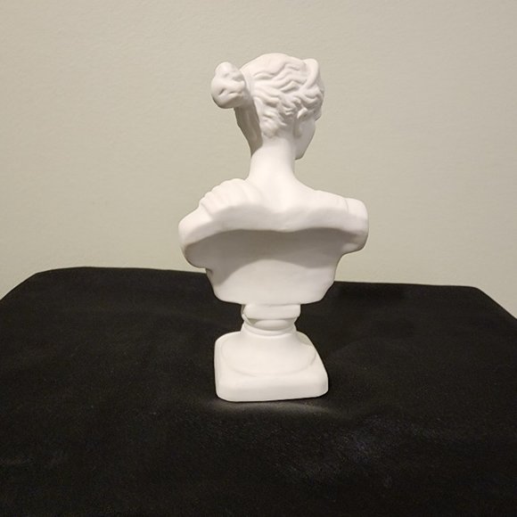 Vintage Diana of Versailles Porcelain Bust - Picture 4 of 9